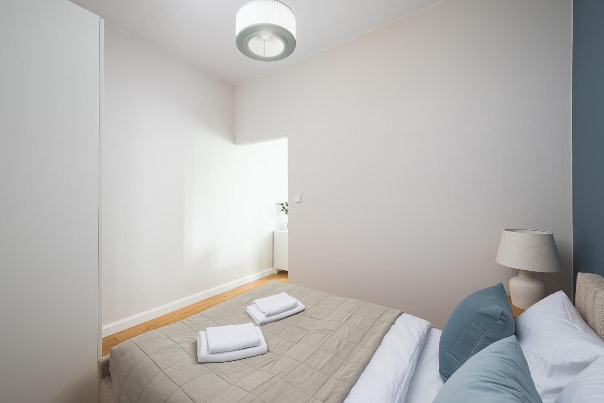 Wola Ratusz Homely Apartment 바르샤바 외부 사진
