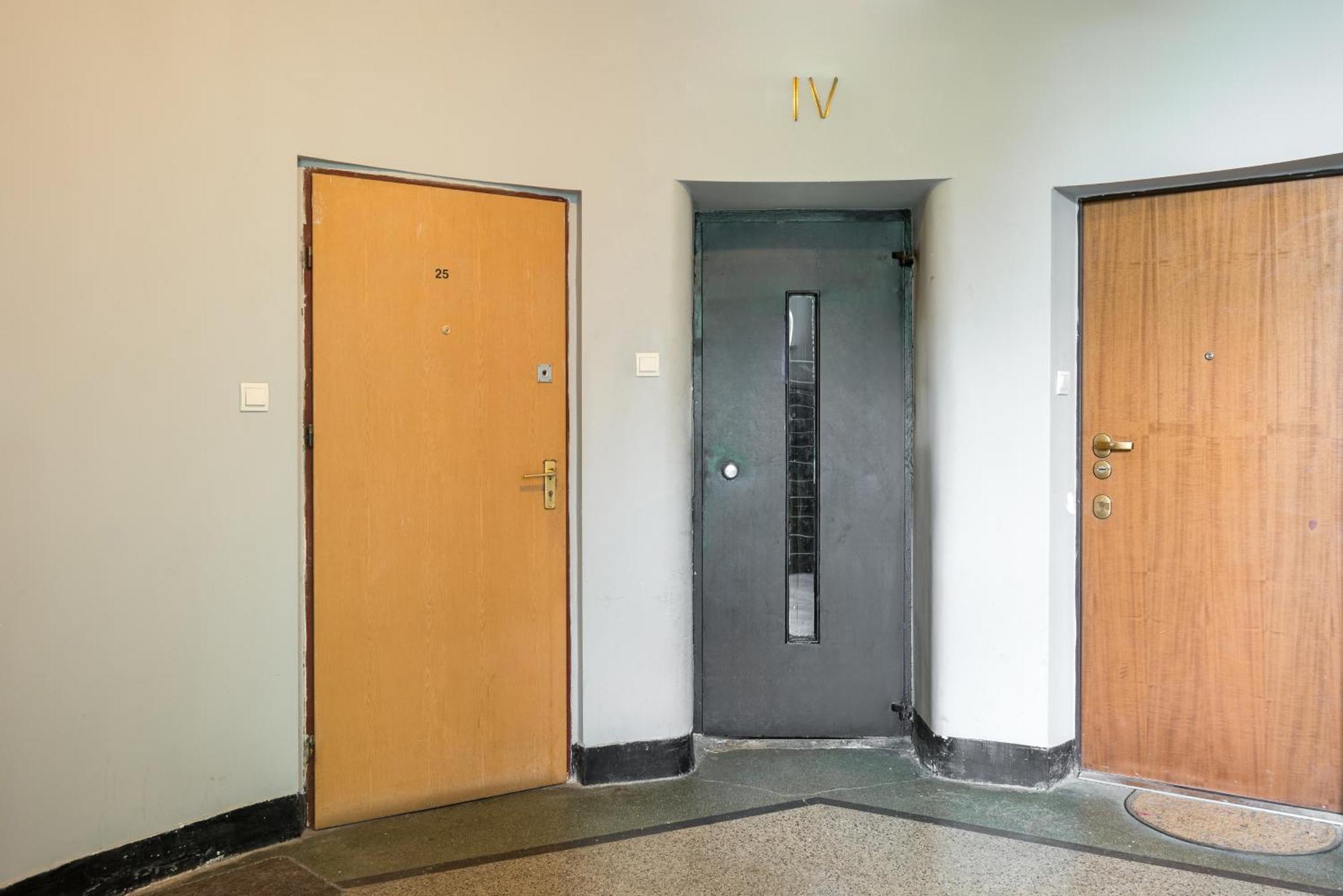 Wola Ratusz Homely Apartment 바르샤바 외부 사진