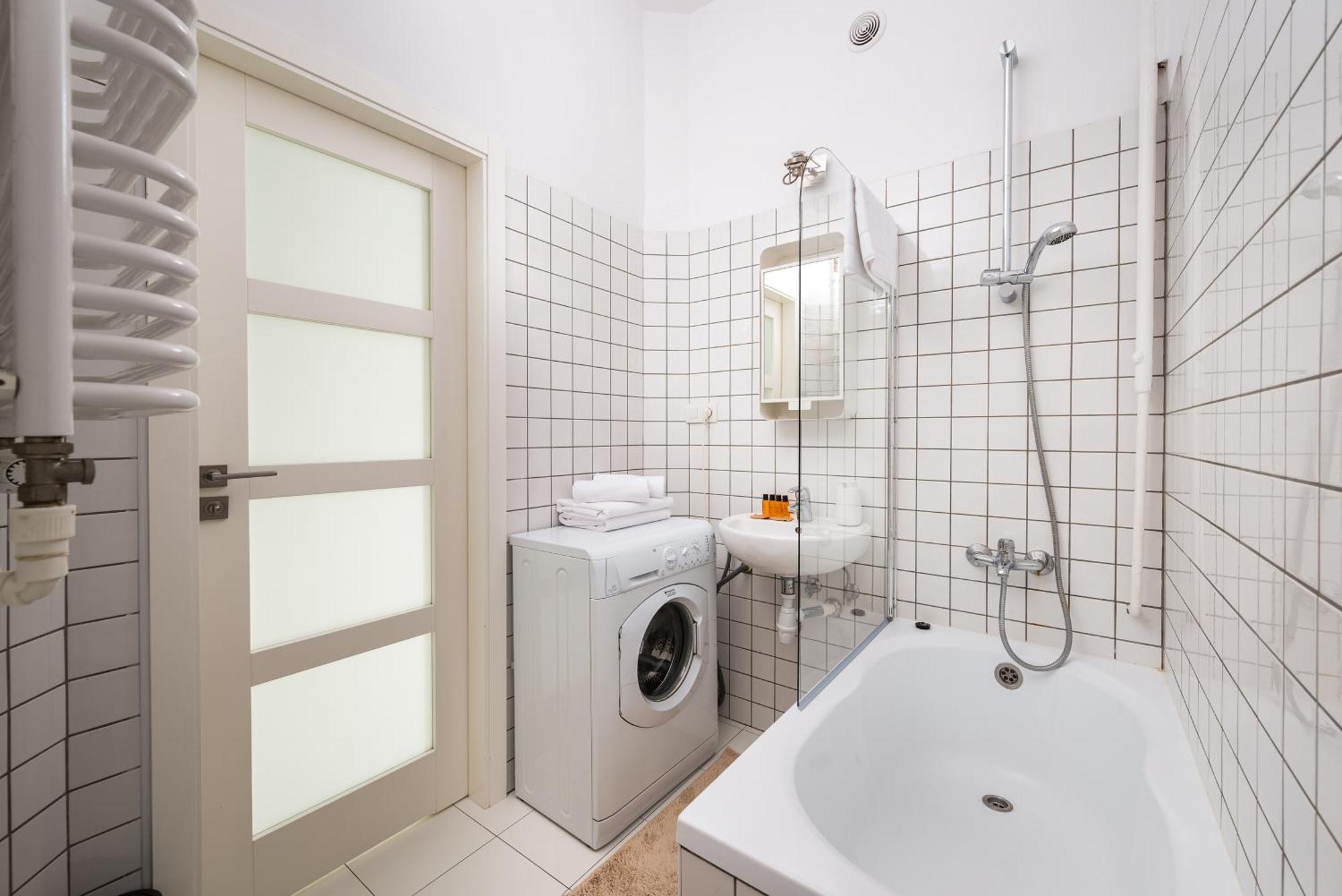 Wola Ratusz Homely Apartment 바르샤바 외부 사진